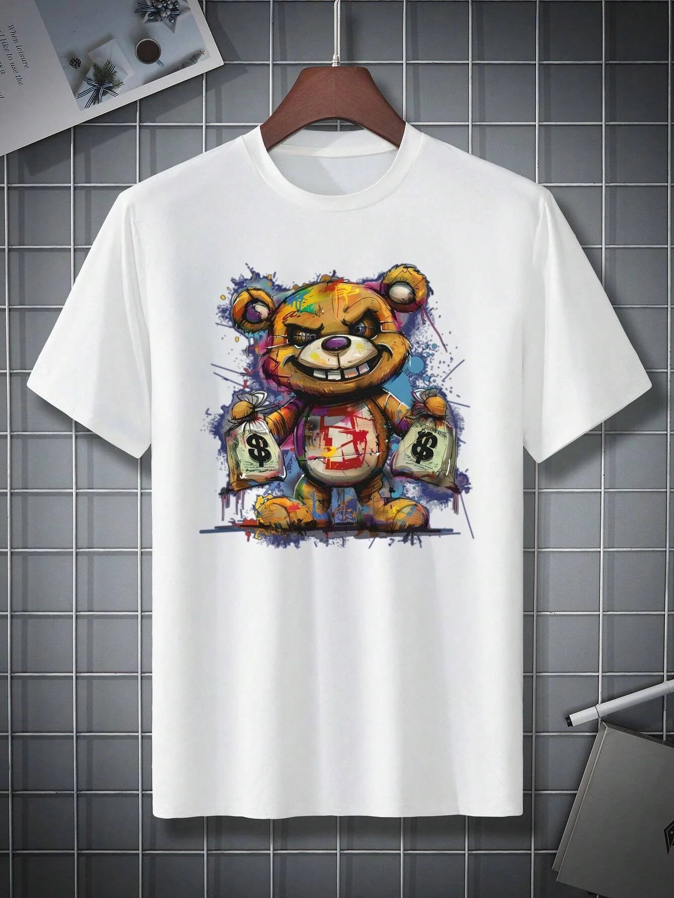 Camisa st/ Urso colorido com Dinheiro